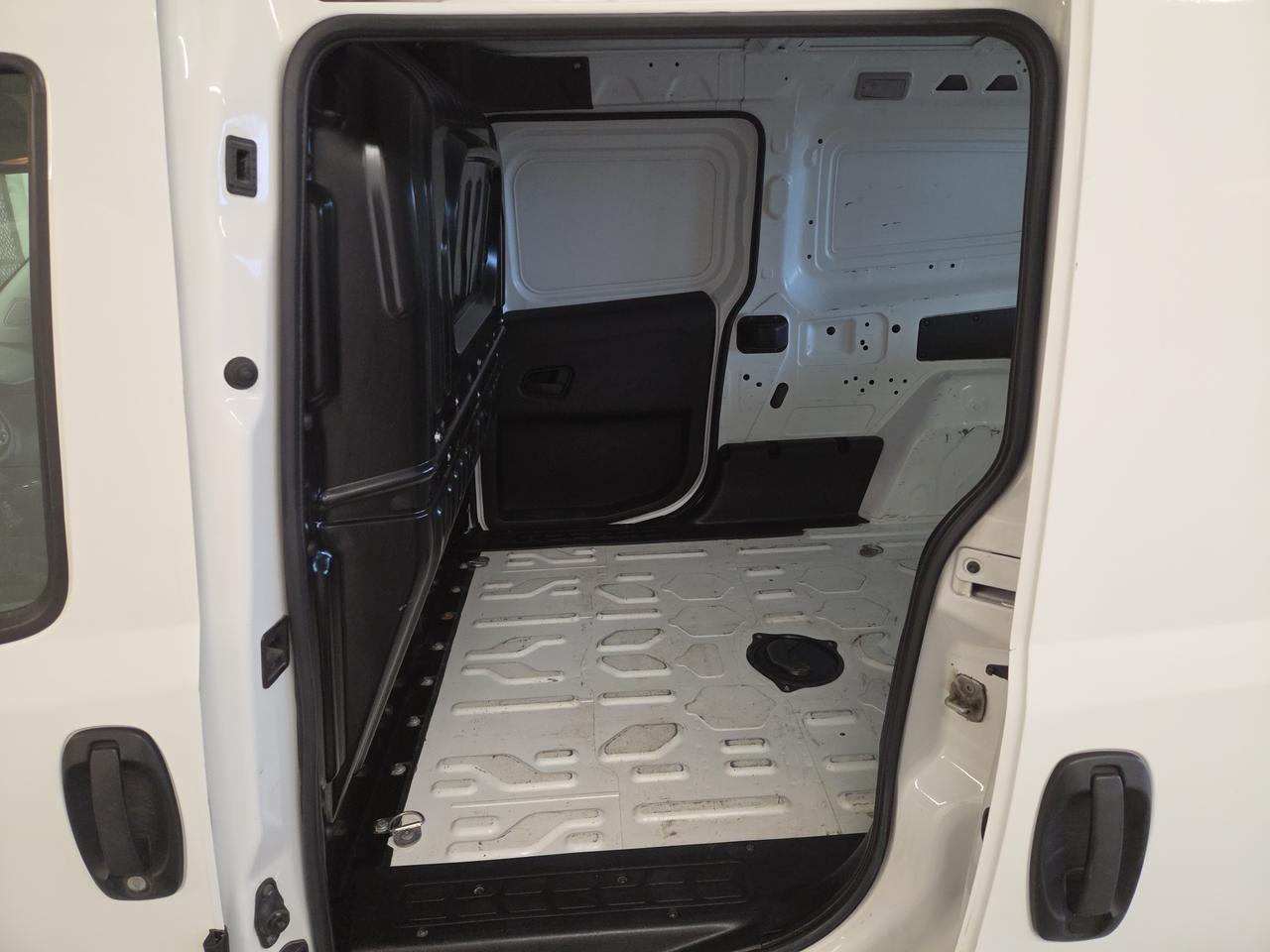 2021 RAM ProMaster ST Photo