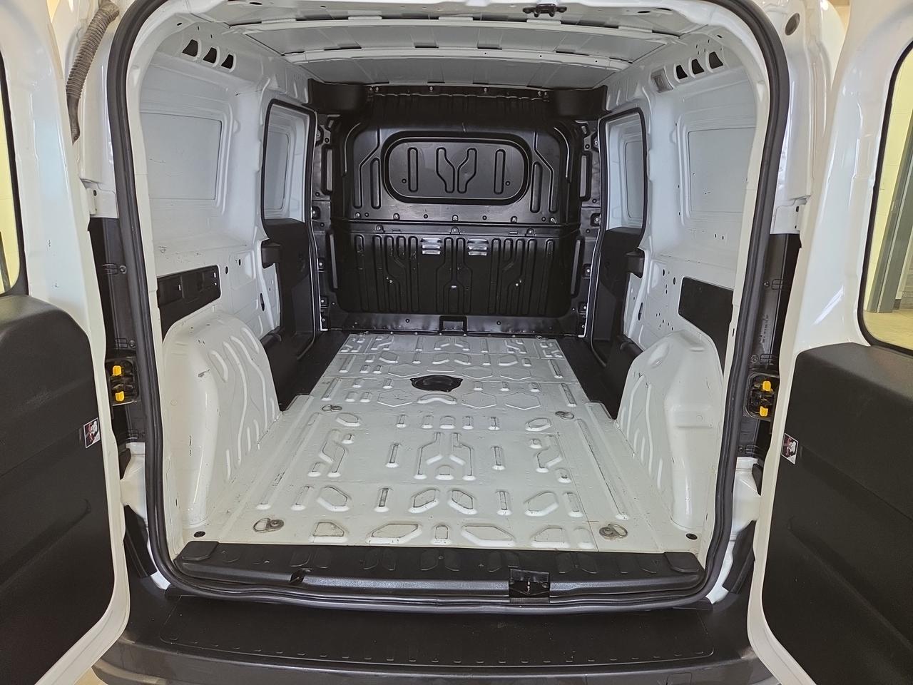2021 RAM ProMaster ST Photo