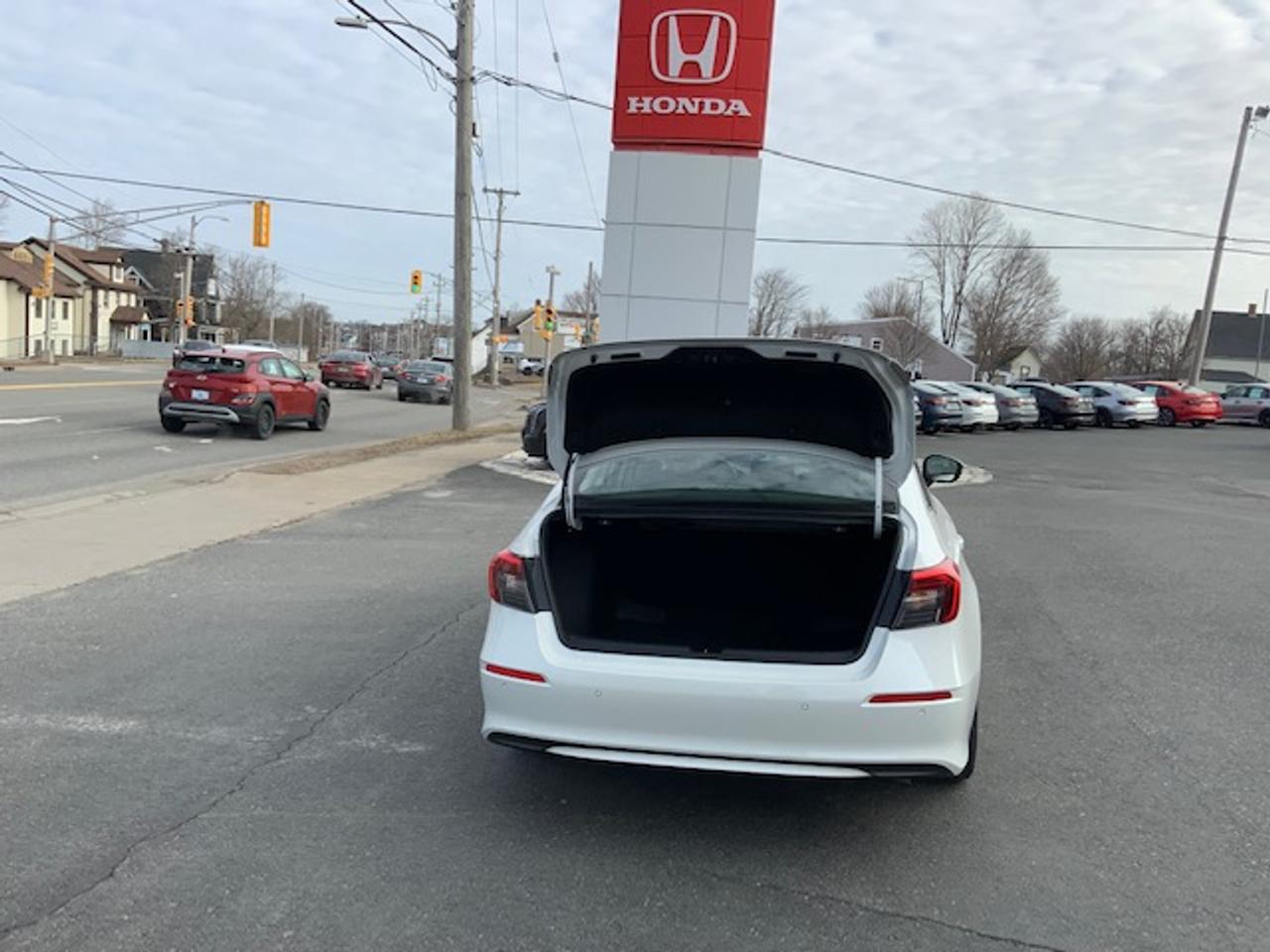 2024 Honda Civic Touring Photo