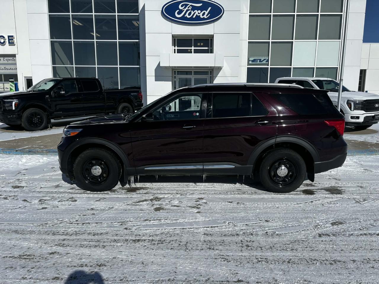 2023 Ford Explorer Limited 4WD Photo4
