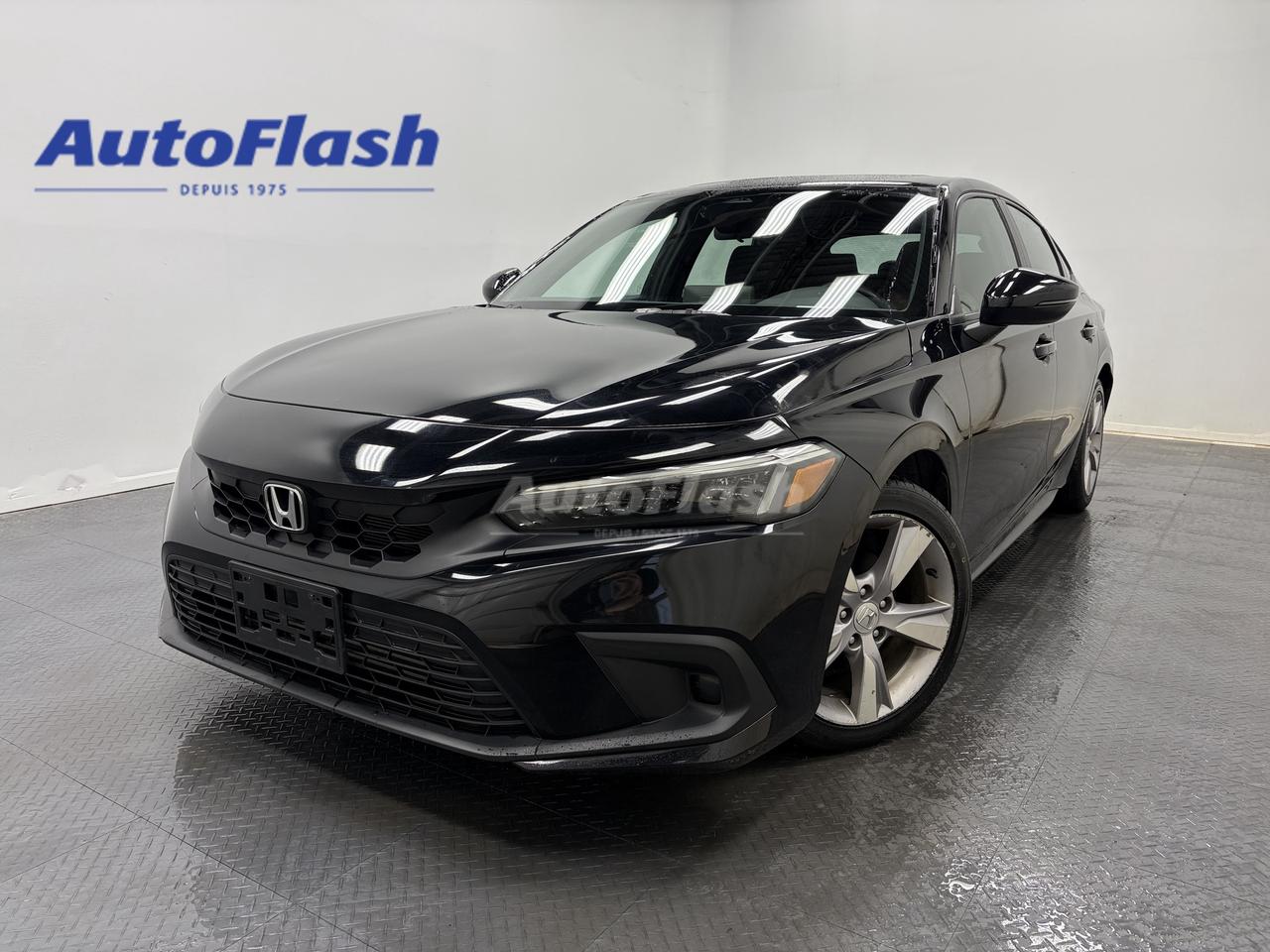 +Avertisseur de d&eacute;rive de la trajectoire / Lane departure warning
+Bluetooth
+Cam&eacute;ra de recul / Backup camera
+Commandes de radio au volant / Steering wheel audio controls
+D&eacute;marrage &agrave; bouton / Push button start 
+Changements de vitesses au volant / Paddle shifters
+R&eacute;gulateur de vitesse / Cruise control
+R&eacute;gulateur de vitesse adaptatif / Adaptive cruise control
+Si&egrave;ges chauffants / Heated seats
+Toit ouvrant / Sunroof
+V&eacute;rifi&eacute; par Carfax / Carfax verified
+Kilom&eacute;trage certifi&eacute; / Certified kilometers
+Historique dentretien / Maintenance history
+Protection m&eacute;canique disponible / Mechanical protection available


Visitez notre page Google pour voir tous les commentaires positifs que nos clients nous laissent.
 
Financement rapide et facile, 1ere, 2e et 3e chances au cr&eacute;dit, approbation en 30 minutes, taux dacceptation tr&egrave;s &eacute;lev&eacute;. 

Essayez notre demande de cr&eacute;dit s&eacute;curis&eacute; en ligne, sans obligation! 

Nous sommes les sp&eacute;cialistes des autos, fourgonnettes, VUS, 4x4, et les camions l&eacute;gers jusqu&agrave; une tonne. 

*Seulement le nettoyage de base du v&eacute;hicule, fait par un sous-traitant, est inclus. Pour un perfectionnement de lesth&eacute;tique int&eacute;rieur/ext&eacute;rieur, dont une d&eacute;contamination de la peinture, des retouches de peinture, faites par nos experts en esth&eacute;tique, une somme de 249$ sera ajout&eacute;e &agrave; votre facture. Aussi disponible, loption dimmatriculer la voiture sur place, qui vous permet d&eacute;pargner du temps et le co&ucirc;t de 25$ du transit temporaire.

*************

Since 1975 AutoFlash has offered the best price-quality and excellent service. 

Visit our Google page to read all the nice things our clients have to say about us.

We have financing for all credit situations. 1st 2nd 3rd chance credit with an excellent approval rate!

Try our secured online credit application any time, with no obligation! 

We specialize in all brands, makes and models. Whether you need a car, truck, SUV or minivan, we can help you.

And if we dont have it, well find it for you!

*Only the basic cleaning of the vehicle, done by a subcontractor, is included in the advertised price. For a complete interior/exterior detailing, done by our esthetic specialists, which includes a complete paint decontamination and paint touch-ups if needed, an amount of 249$ will be added to your invoice. Also available, in-house licensing, which allows you to save the $25 for a temporary Transit.