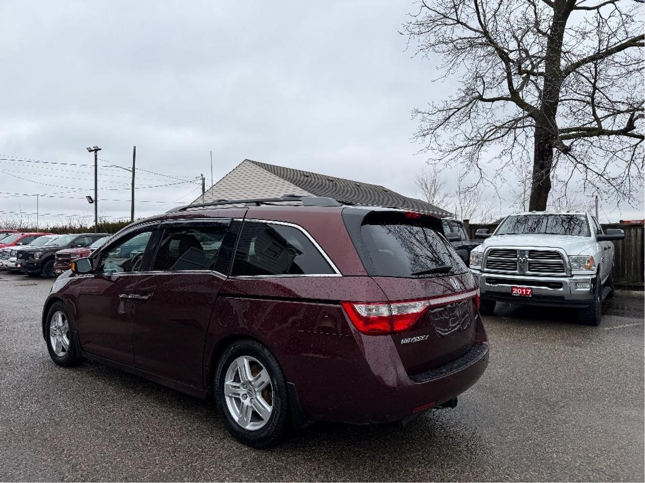 2013 Honda Odyssey Touring Photo