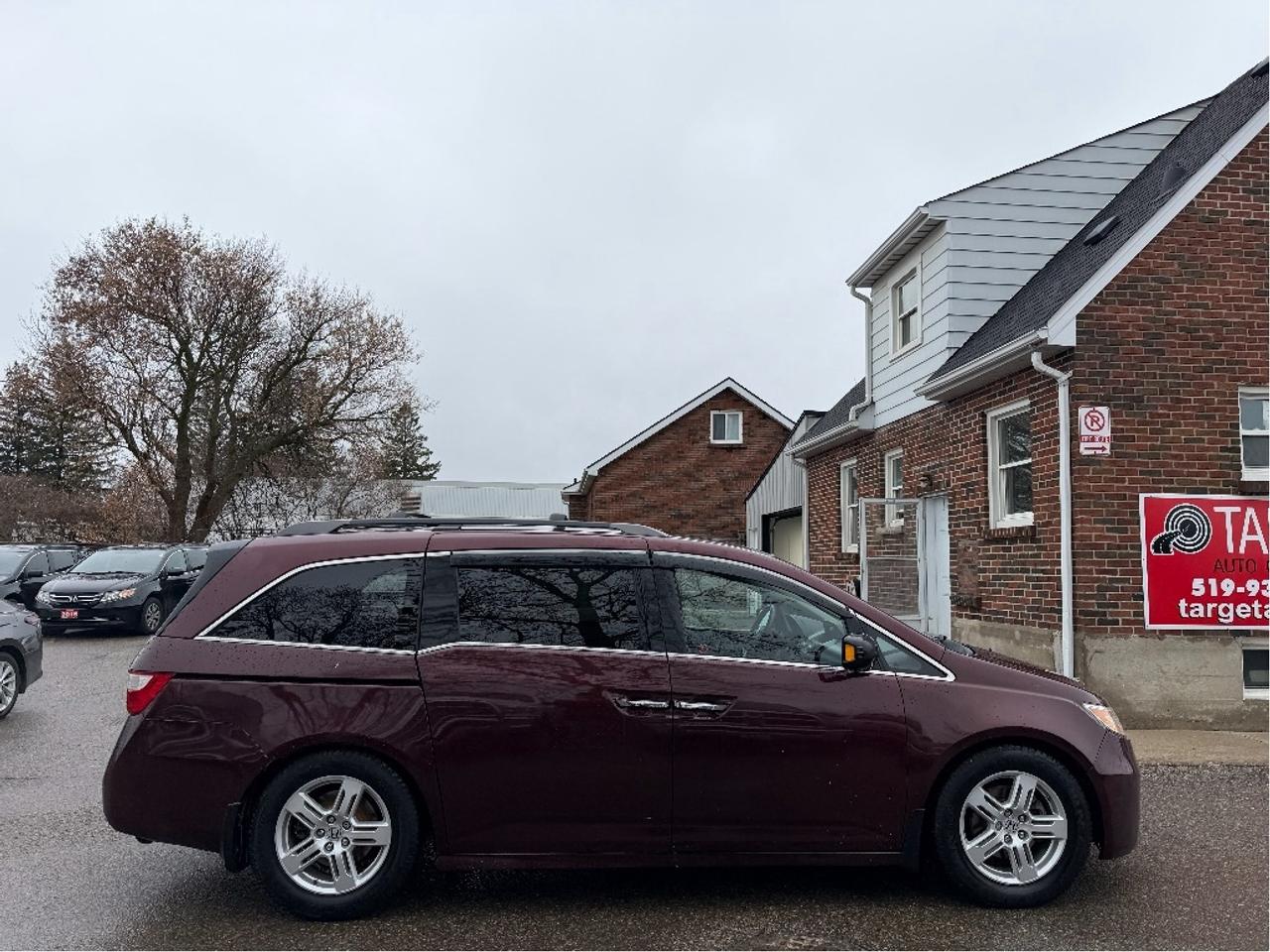 2013 Honda Odyssey Touring Photo