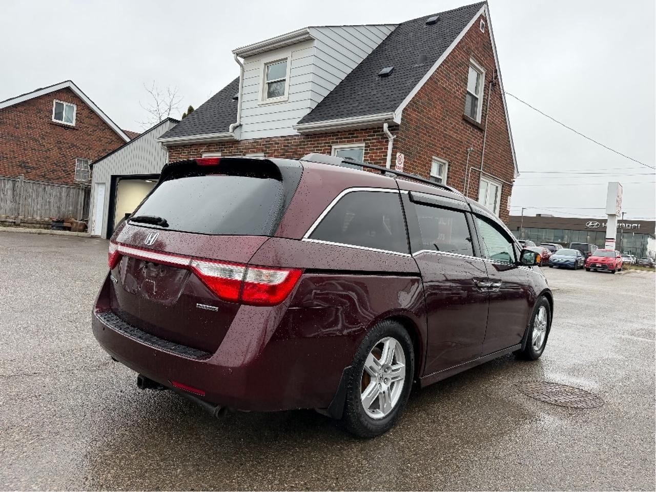 2013 Honda Odyssey Touring Photo