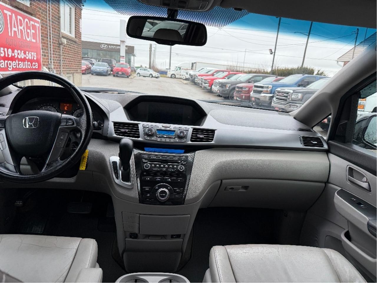 2013 Honda Odyssey Touring Photo