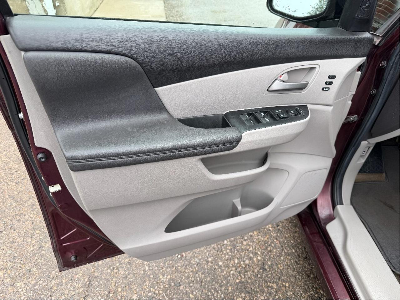 2013 Honda Odyssey Touring Photo