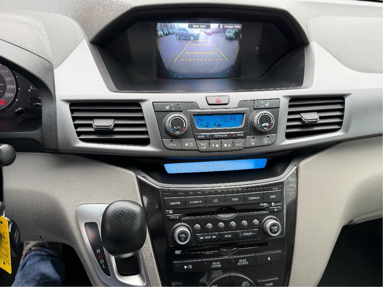 2013 Honda Odyssey Touring Photo