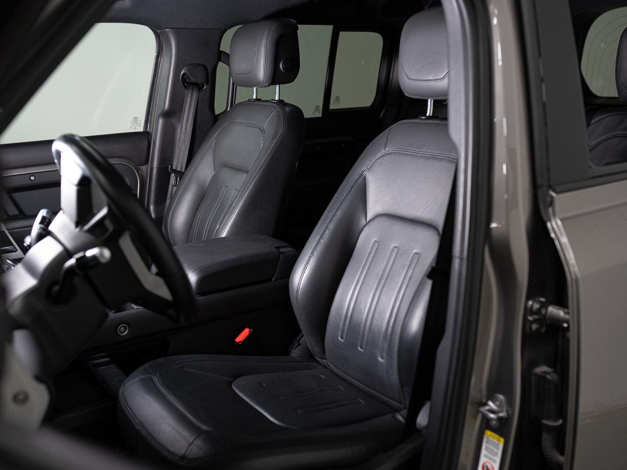 2022 Land Rover Defender 110 | XS EDITION | P400 | PANO | 22 IN Photo