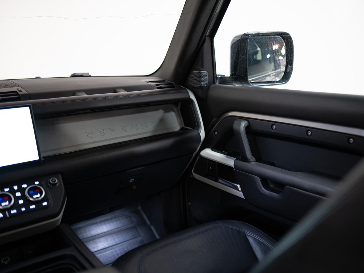 2022 Land Rover Defender 110 | XS EDITION | P400 | PANO | 22 IN Photo