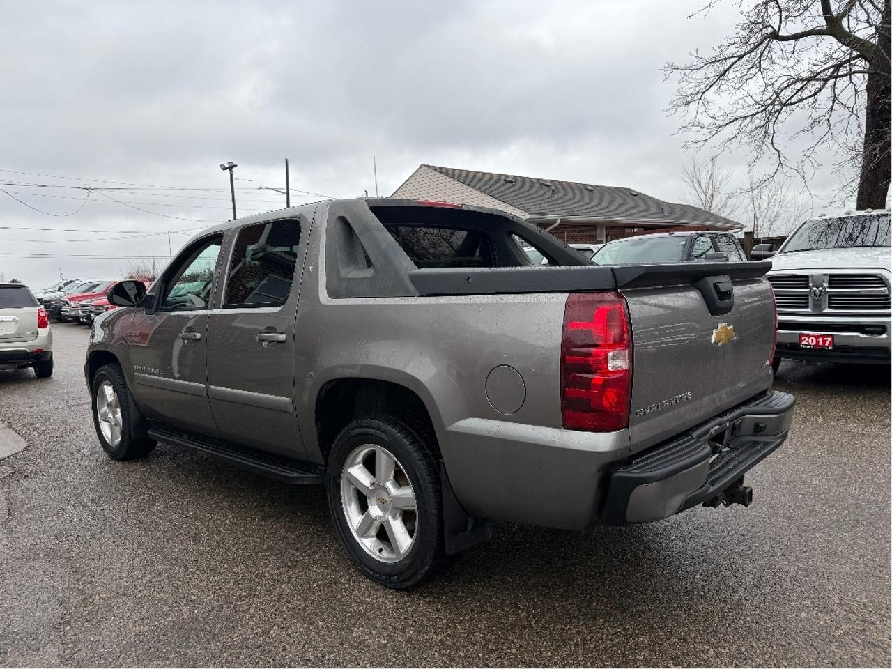 2009 Chevrolet Avalanche LS | Undercoated Annualy | Very Well Maintained Photo