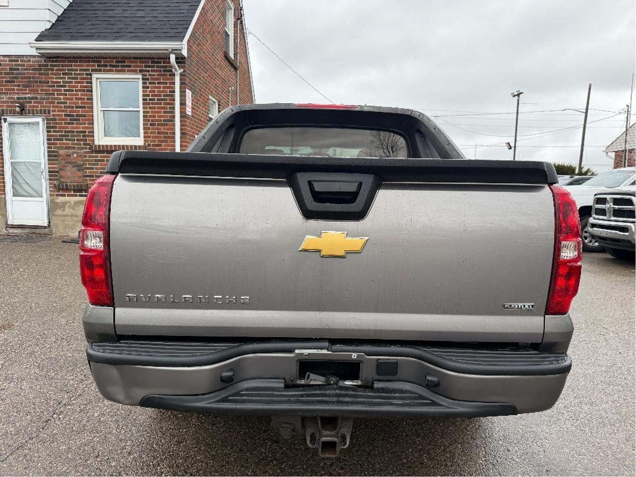 2009 Chevrolet Avalanche LS | Undercoated Annualy | Very Well Maintained Photo