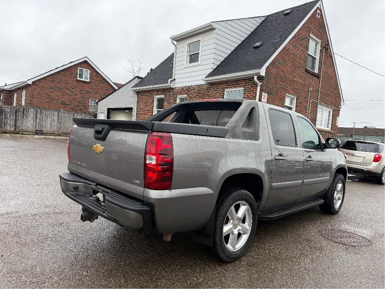 2009 Chevrolet Avalanche LS | Undercoated Annualy | Very Well Maintained Photo