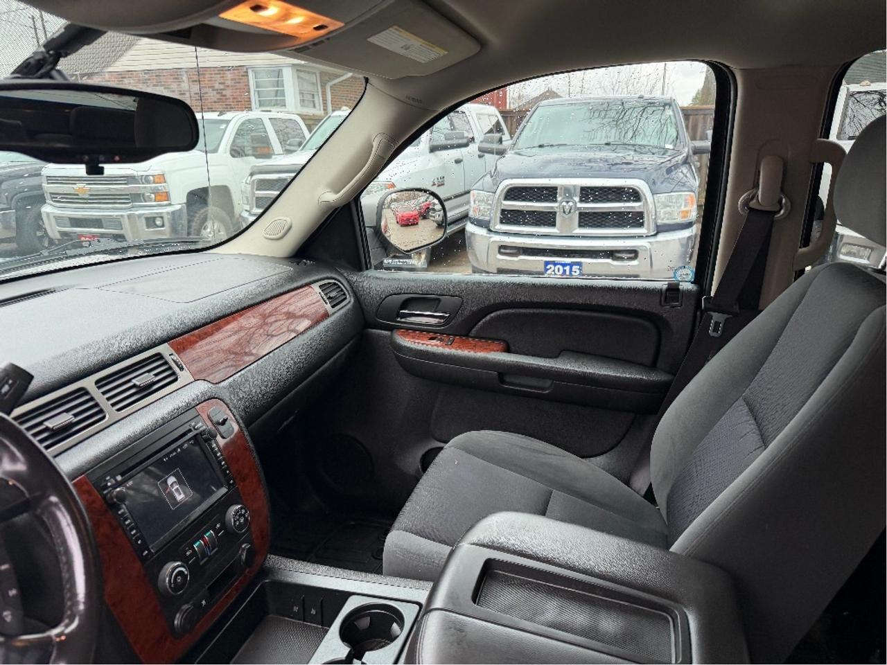 2009 Chevrolet Avalanche LS | Undercoated Annualy | Very Well Maintained Photo