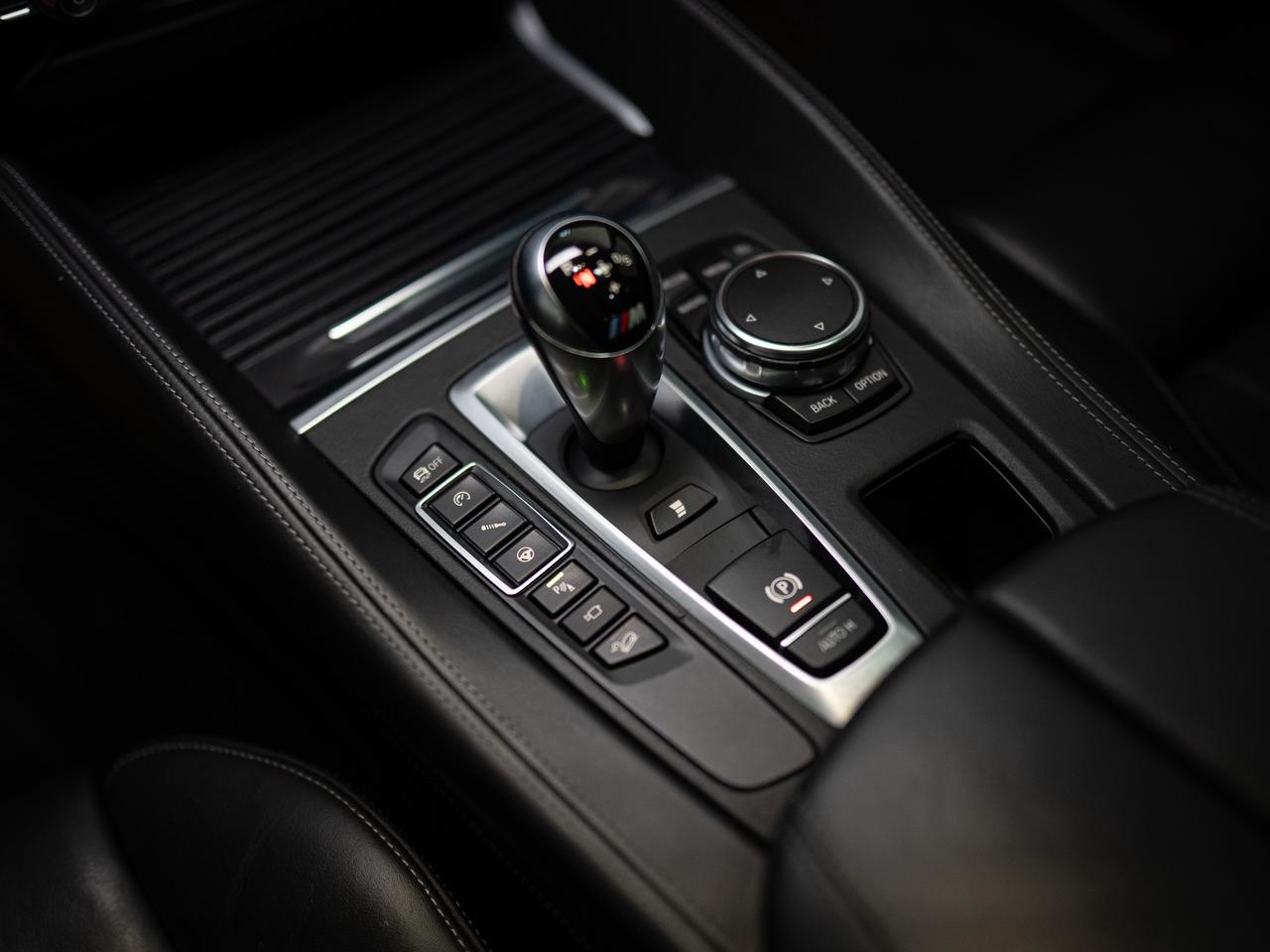 2016 BMW X5 M PREMIUM PKG | CARBON FIBRE | 20 IN Photo