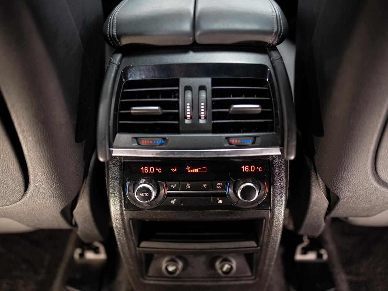 2016 BMW X5 M PREMIUM PKG | CARBON FIBRE | 20 IN Photo