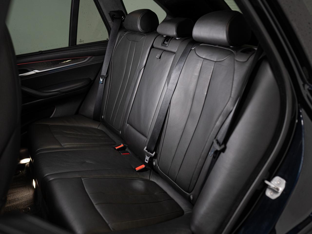 2016 BMW X5 M PREMIUM PKG | CARBON FIBRE | 20 IN Photo