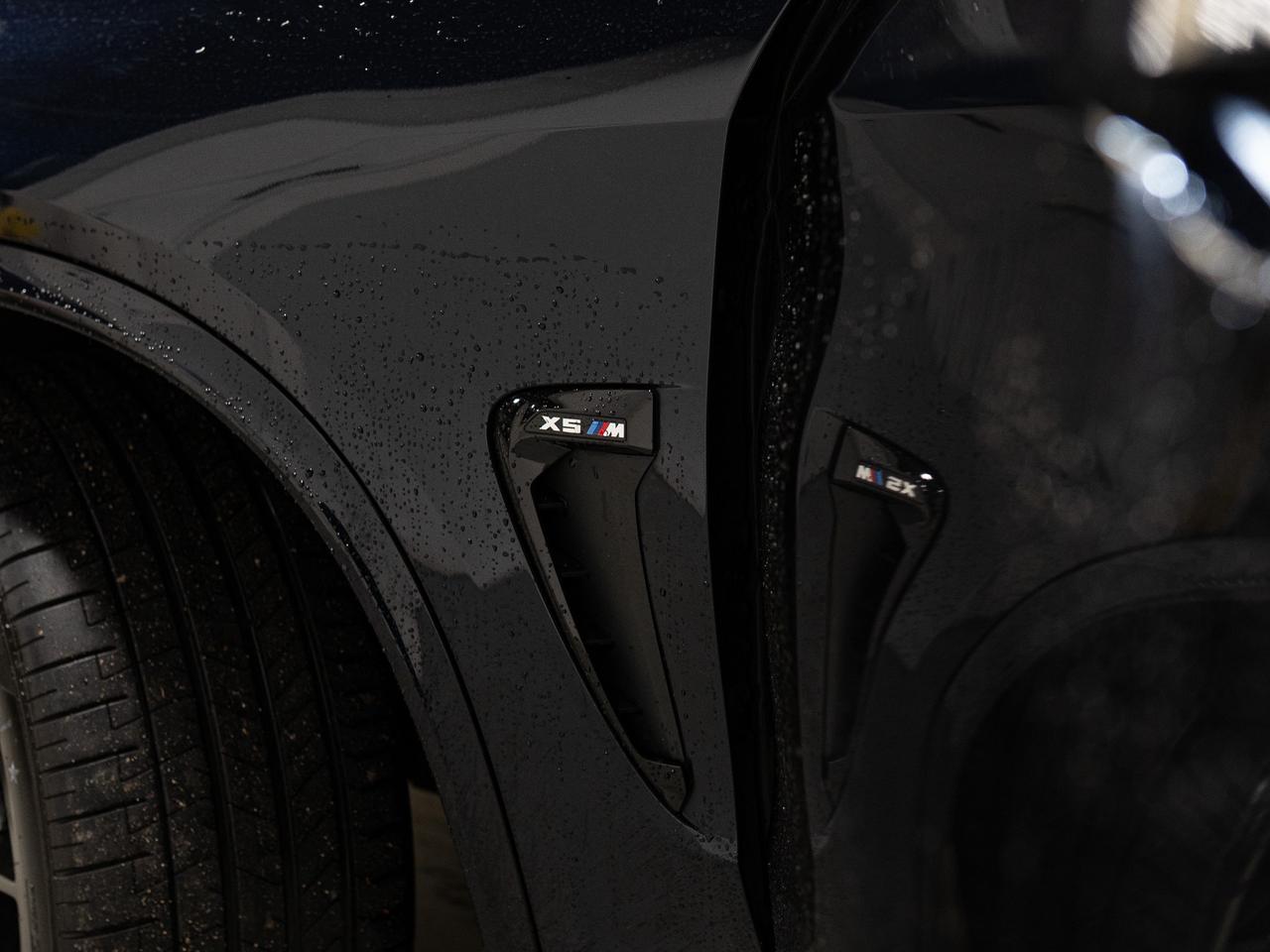 2016 BMW X5 M PREMIUM PKG | CARBON FIBRE | 20 IN Photo