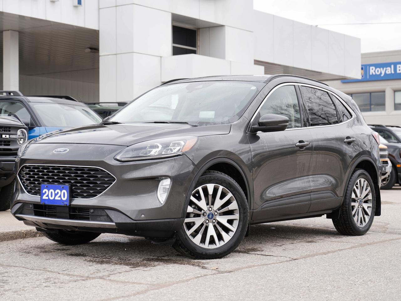 2020 Ford Escape TITANIUM | VERY LOW KMS | LEATHER | PANO ROOF Photo1