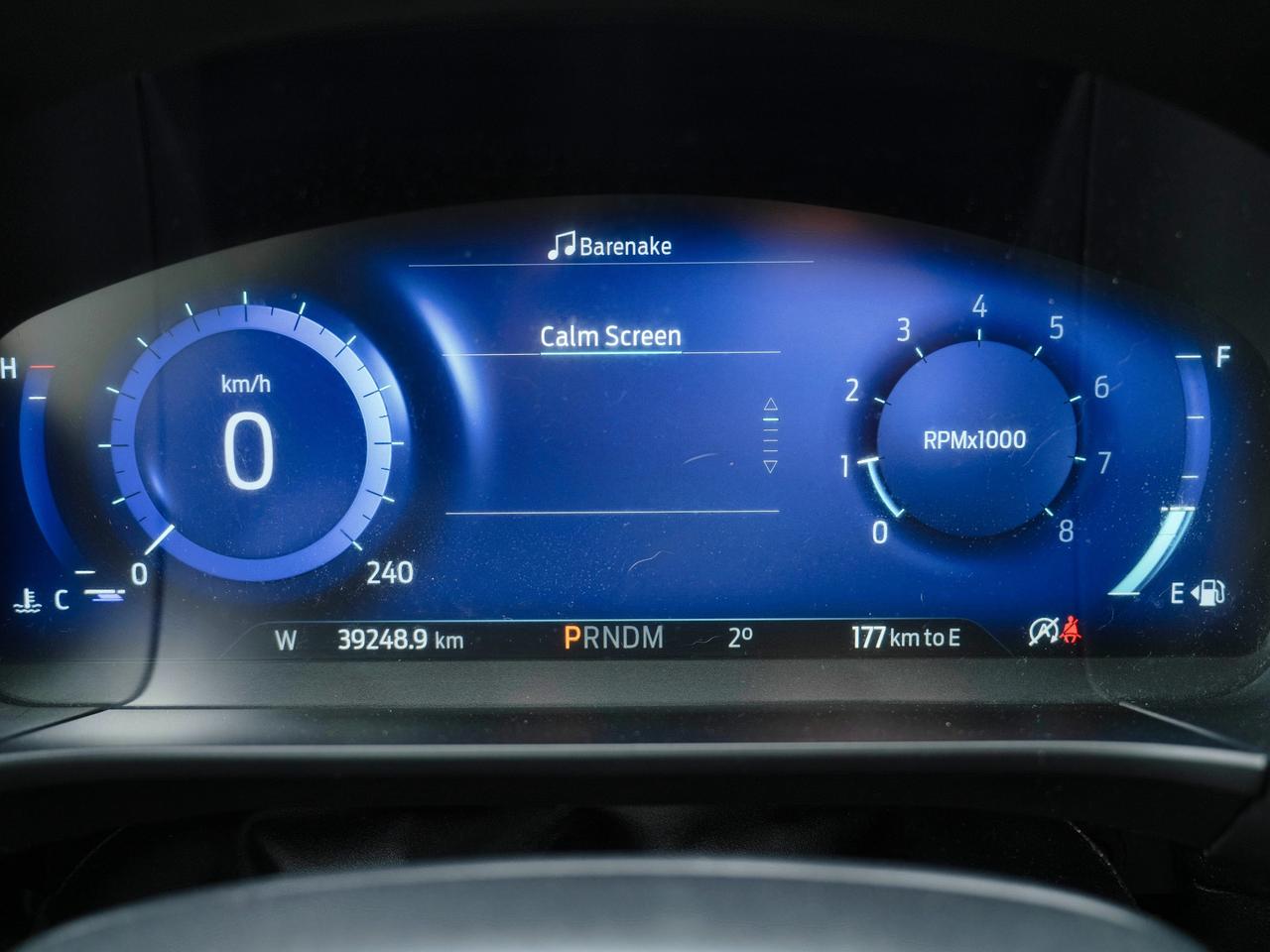 2020 Ford Escape TITANIUM | VERY LOW KMS | LEATHER | PANO ROOF Photo