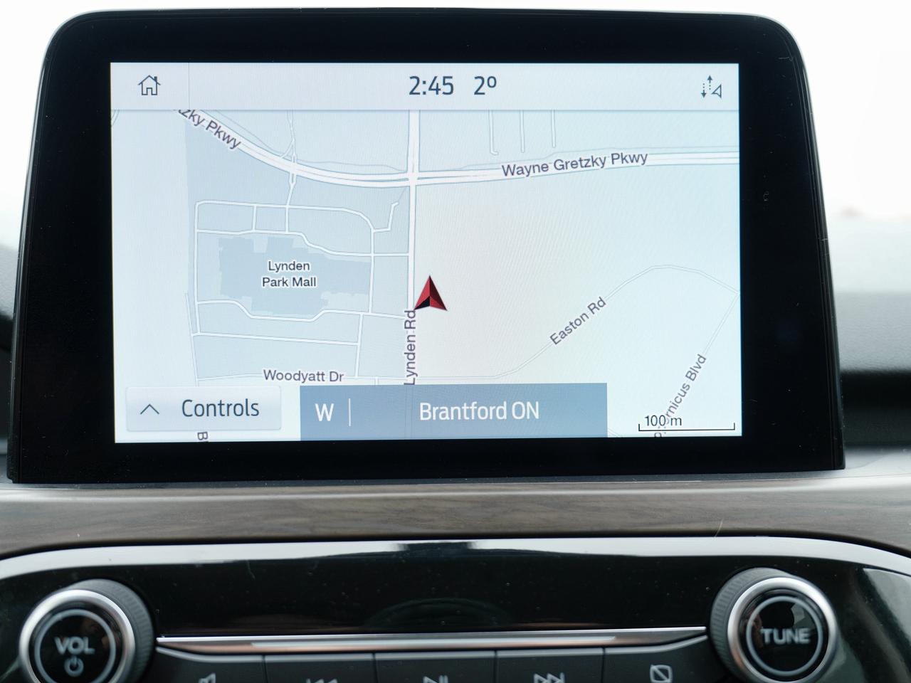 2020 Ford Escape TITANIUM | VERY LOW KMS | LEATHER | PANO ROOF Photo