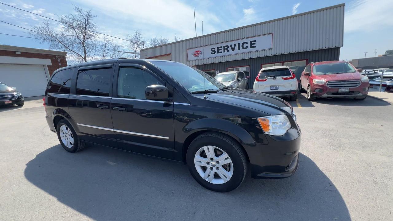 2016 Dodge Grand Caravan CREW PLUS | 7-PASS | LEATHER | ALLOYS | REAR CAM Photo
