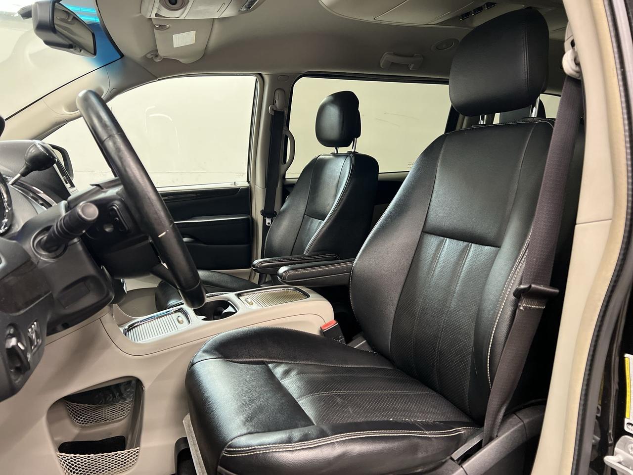 2016 Dodge Grand Caravan CREW PLUS | 7-PASS | LEATHER | ALLOYS | REAR CAM Photo