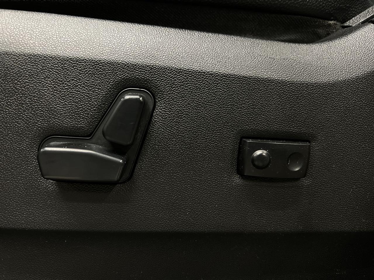 2016 Dodge Grand Caravan CREW PLUS | 7-PASS | LEATHER | ALLOYS | REAR CAM Photo