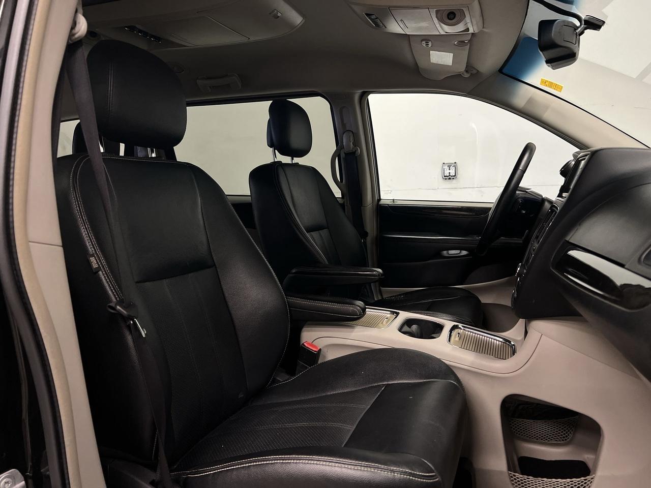 2016 Dodge Grand Caravan CREW PLUS | 7-PASS | LEATHER | ALLOYS | REAR CAM Photo