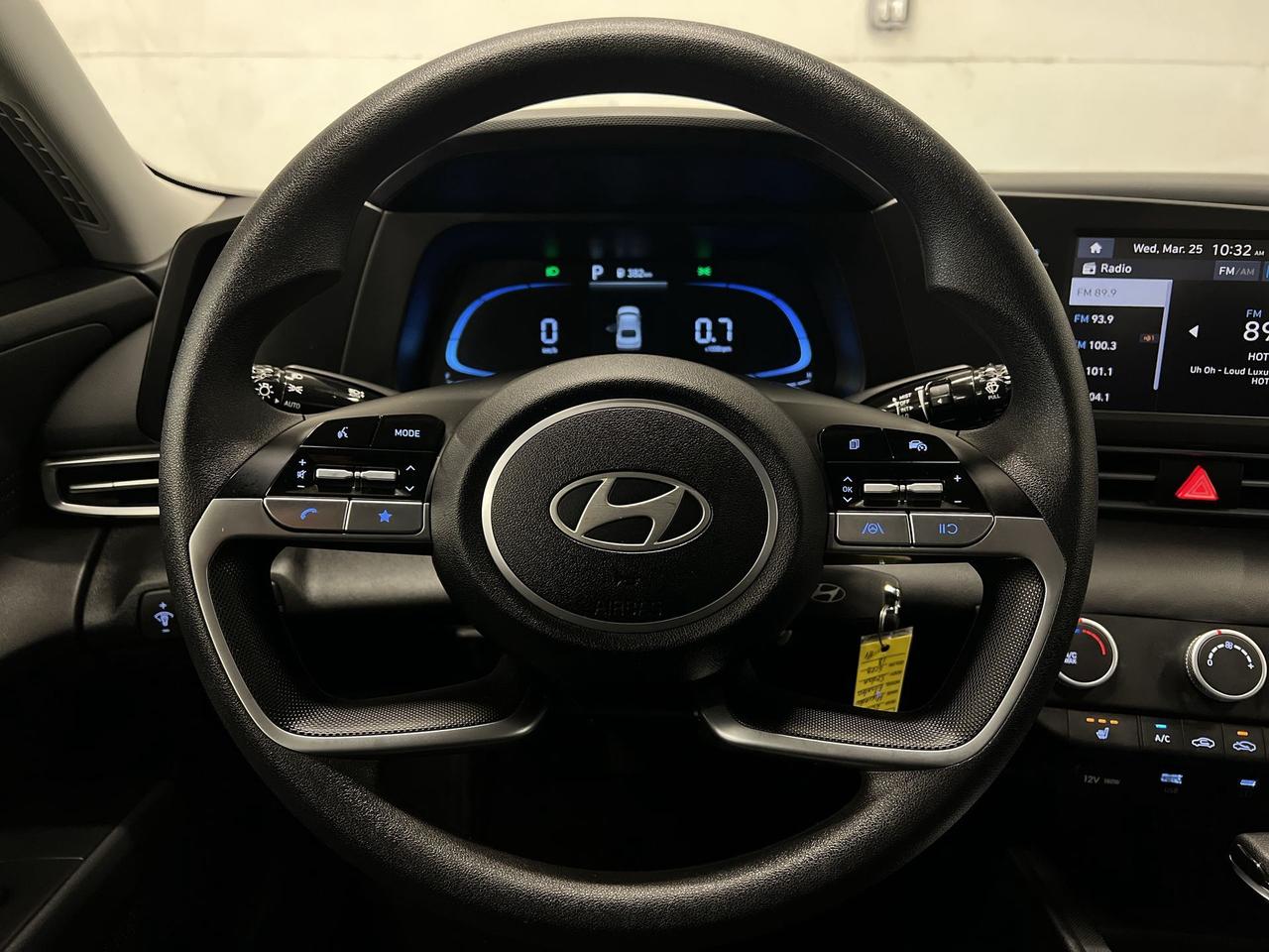 2025 Hyundai Elantra HTD SEATS |WIRELESS CARPLAY |REAR CAM | BLUETOOTH Photo