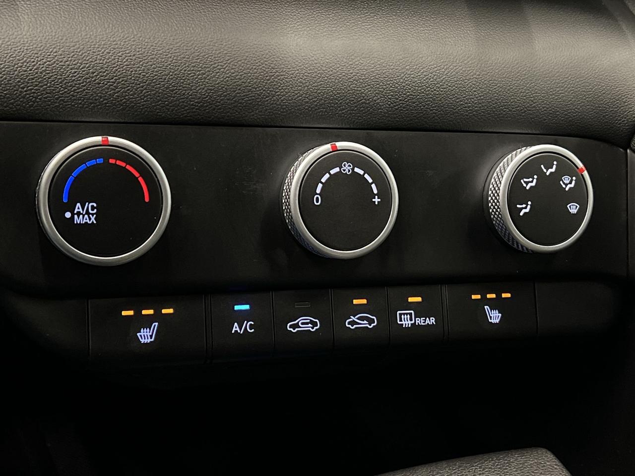 2025 Hyundai Elantra HTD SEATS |WIRELESS CARPLAY |REAR CAM | BLUETOOTH Photo