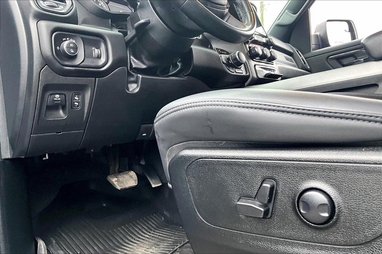2023 RAM 1500 Built to Serve V8 | Level 2 | Bed Utility | 4X4 Photo
