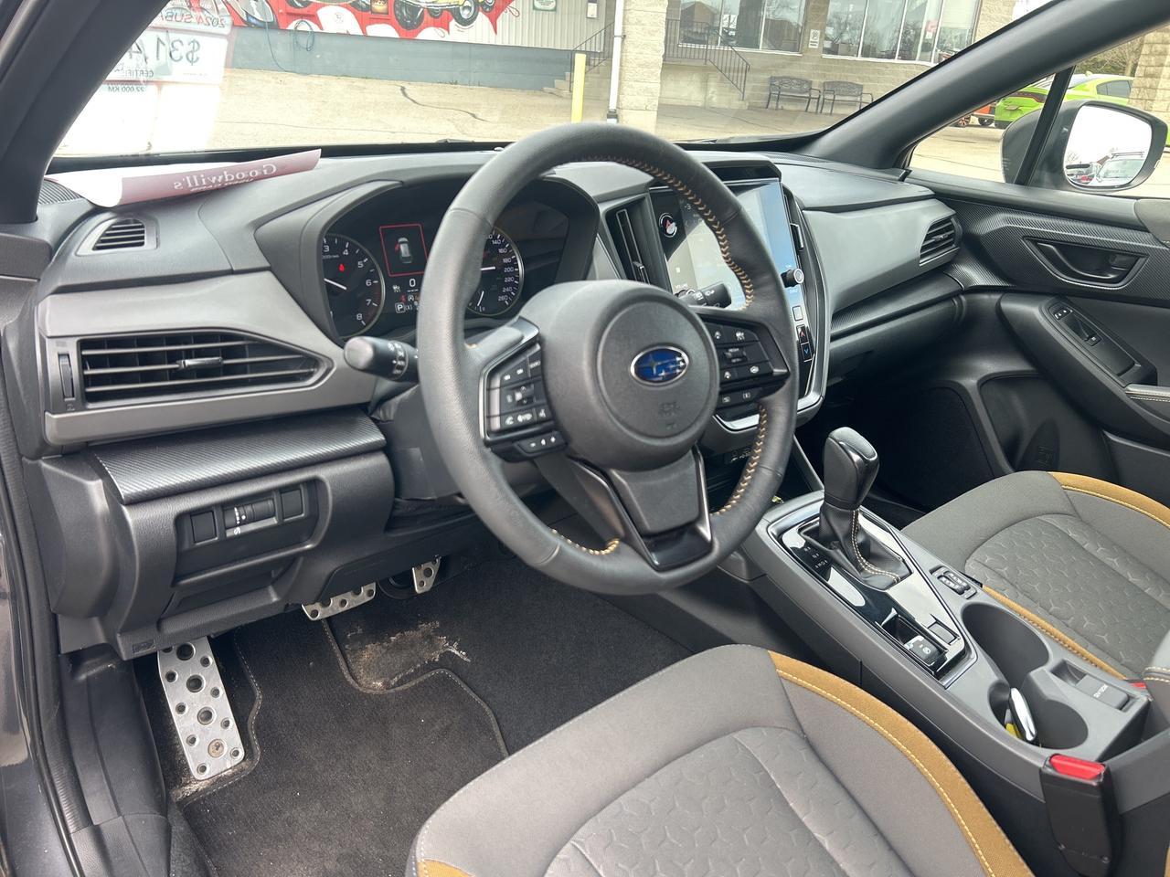 2024 Subaru XV Crosstrek ONYX, FACTORY WARRANTY,  HEATED SEATS! Photo