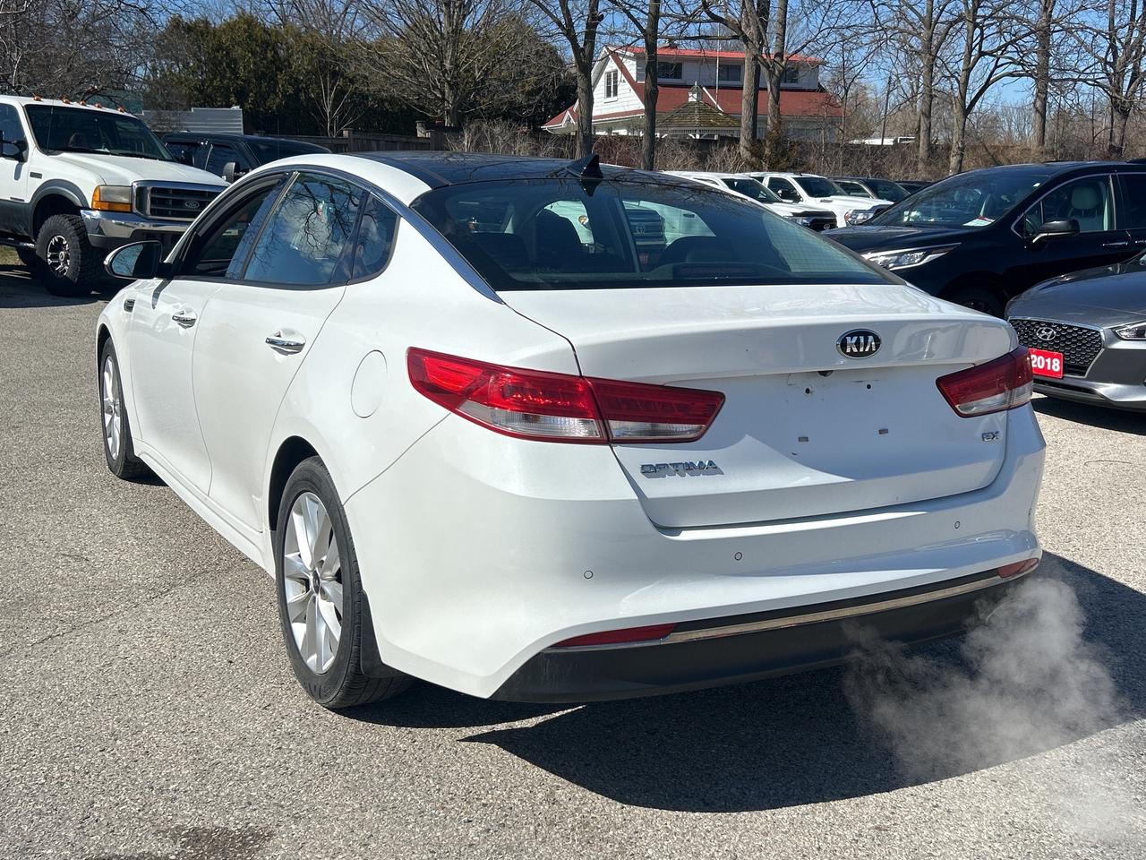 2016 Kia Optima EX TECH, HEATED/ COOLED LEATHER, SUNROOF! - Photo #8
