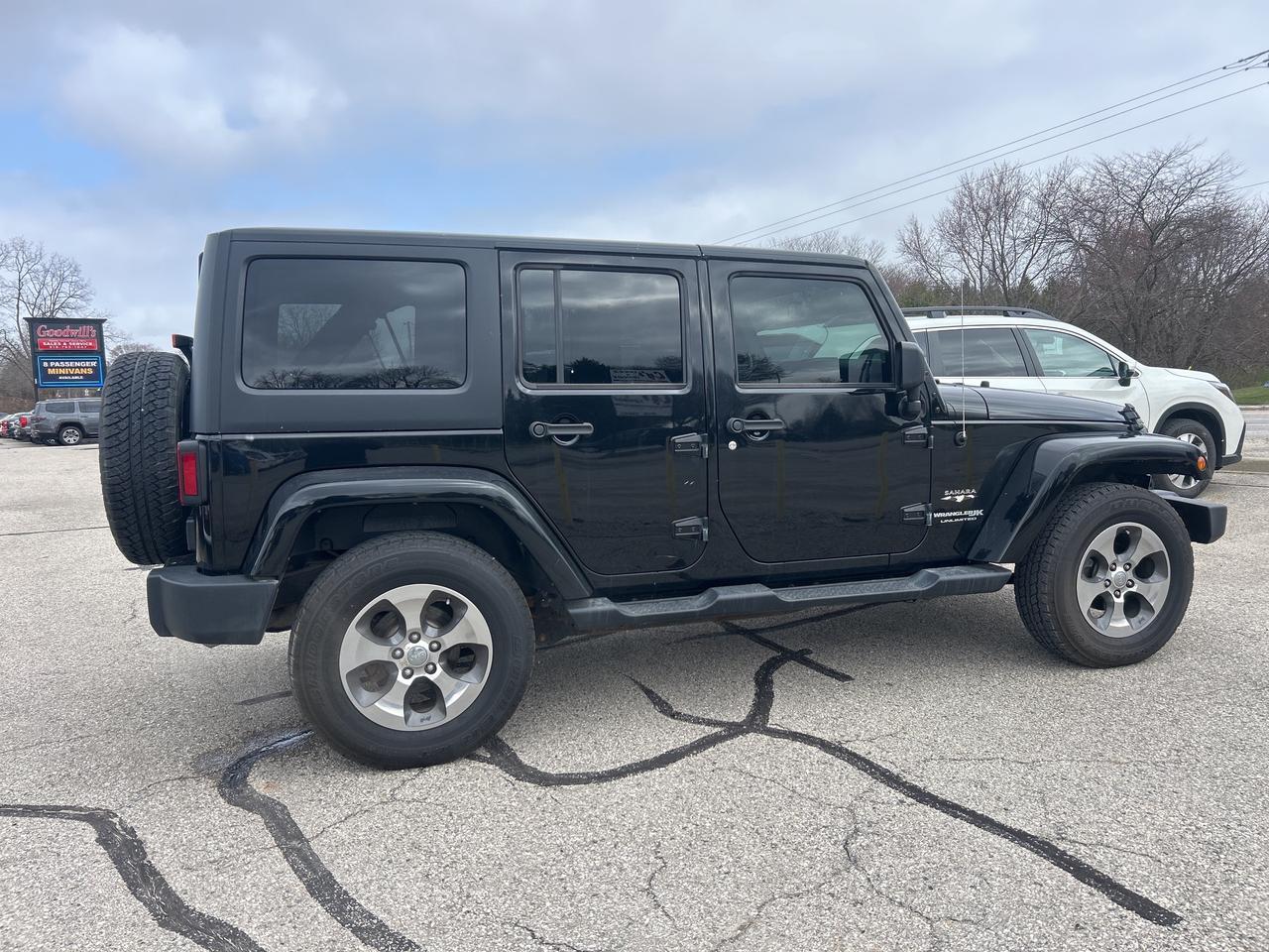 2018 Jeep Wrangler JK Unlimited SAHARA, CLEAN CARFAX, REMOTE START! Photo