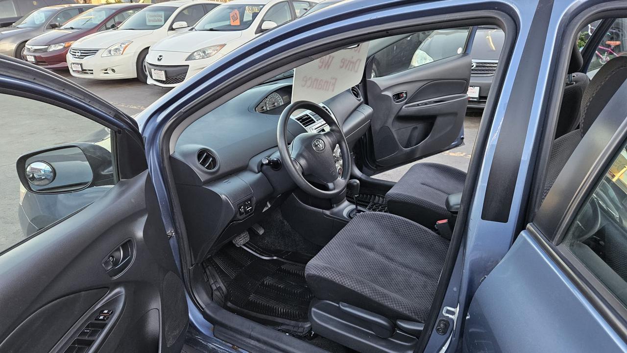 2008 Toyota Yaris  Photo