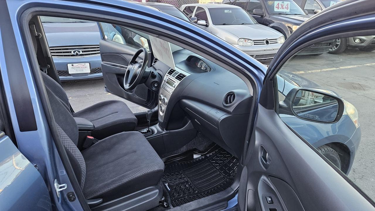 2008 Toyota Yaris  Photo