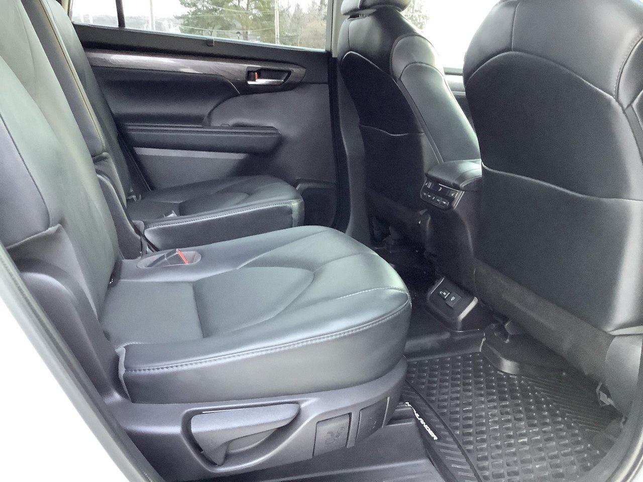 2022 Toyota Highlander LIMITED  Photo