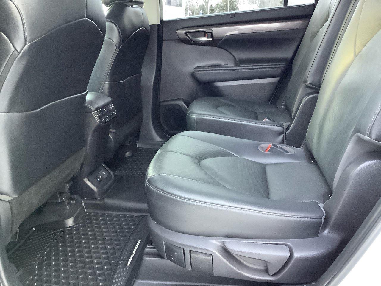 2022 Toyota Highlander LIMITED  Photo