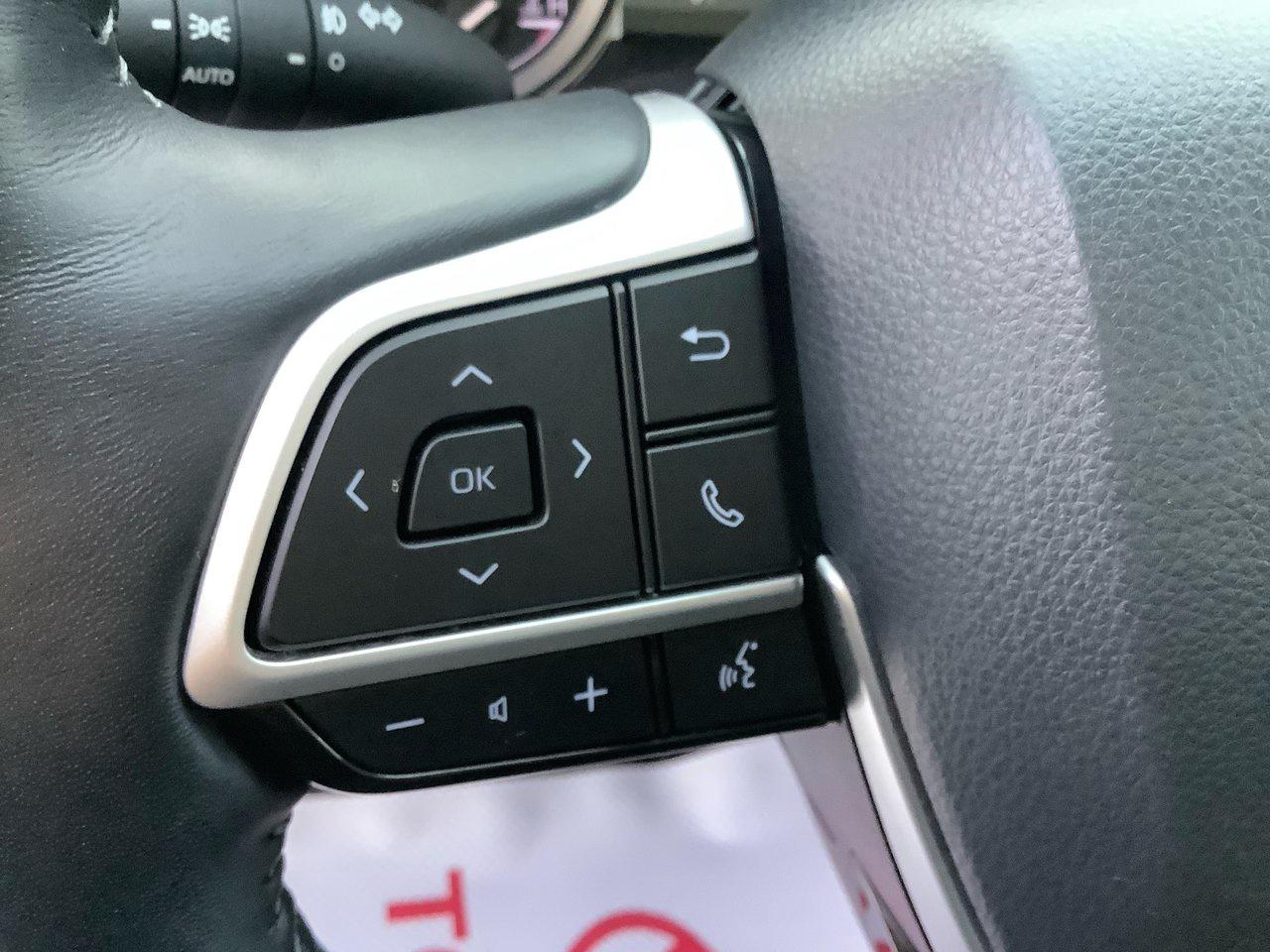 2022 Toyota Highlander LIMITED  Photo