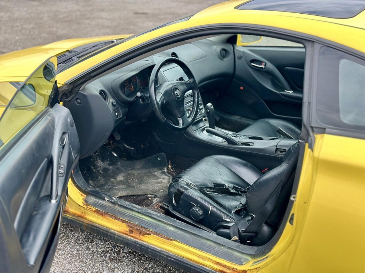 2004 Toyota Celica GT Coupe Photo