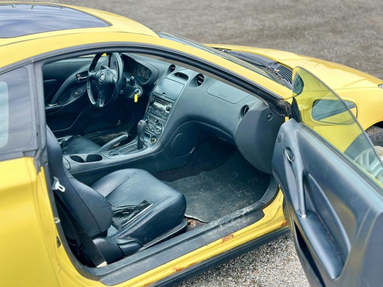 2004 Toyota Celica GT Coupe Photo