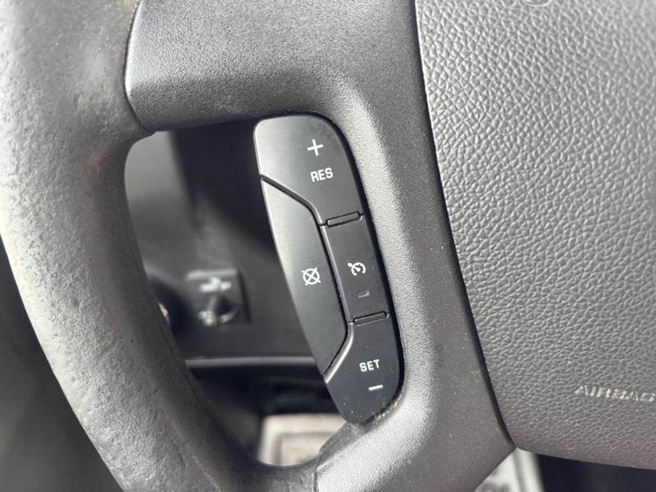 13733999