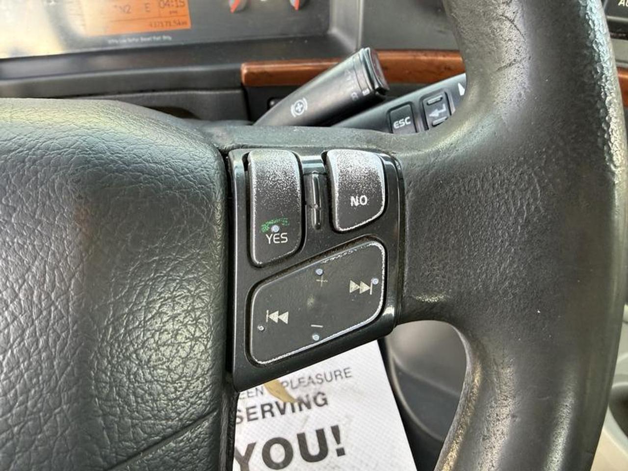 13734008