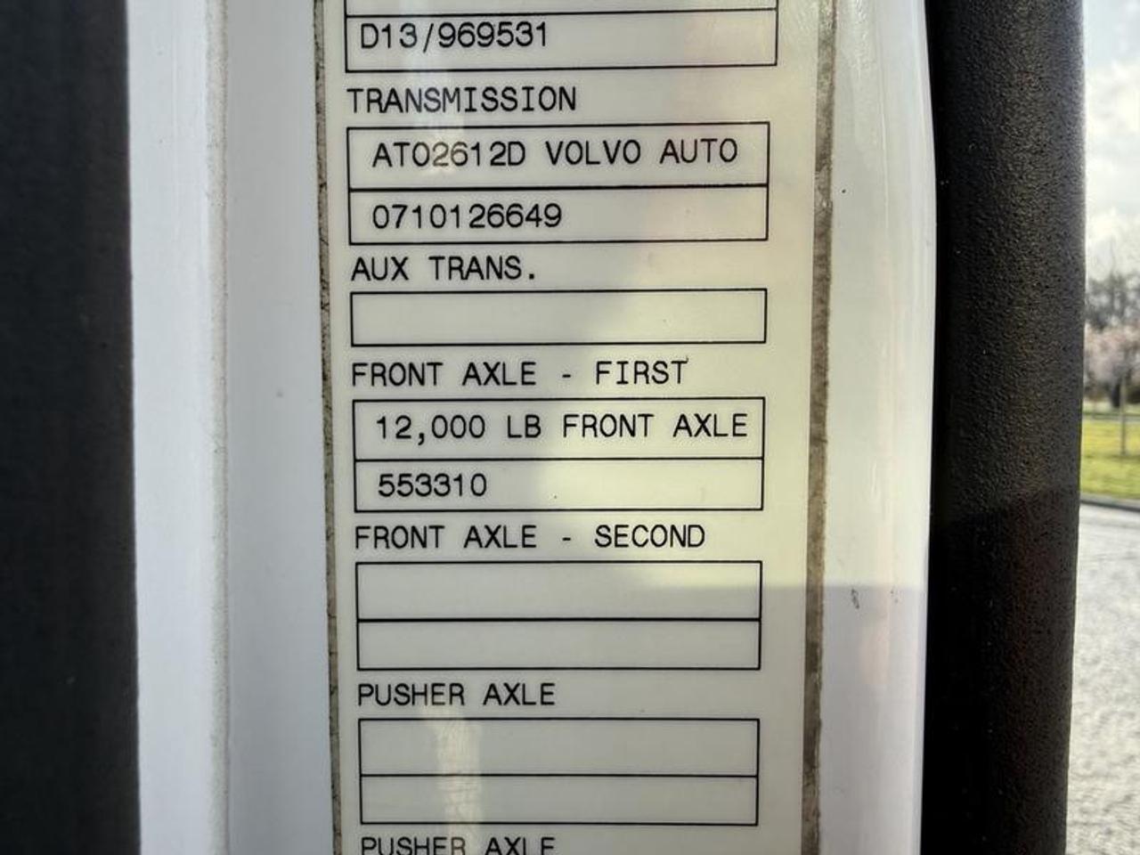 13734008