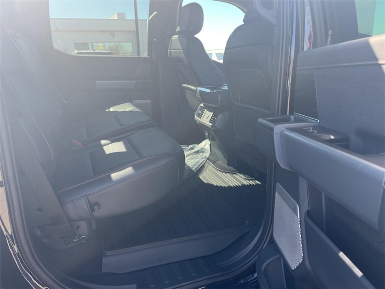 2026 Ford F-150 Lariat  - Tow Package Photo5