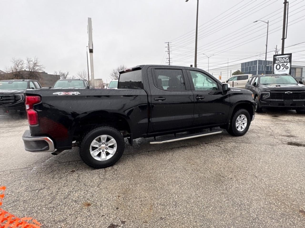 2025 Chevrolet Silverado 1500 LT  5.3L|SIDE STEPS| Photo
