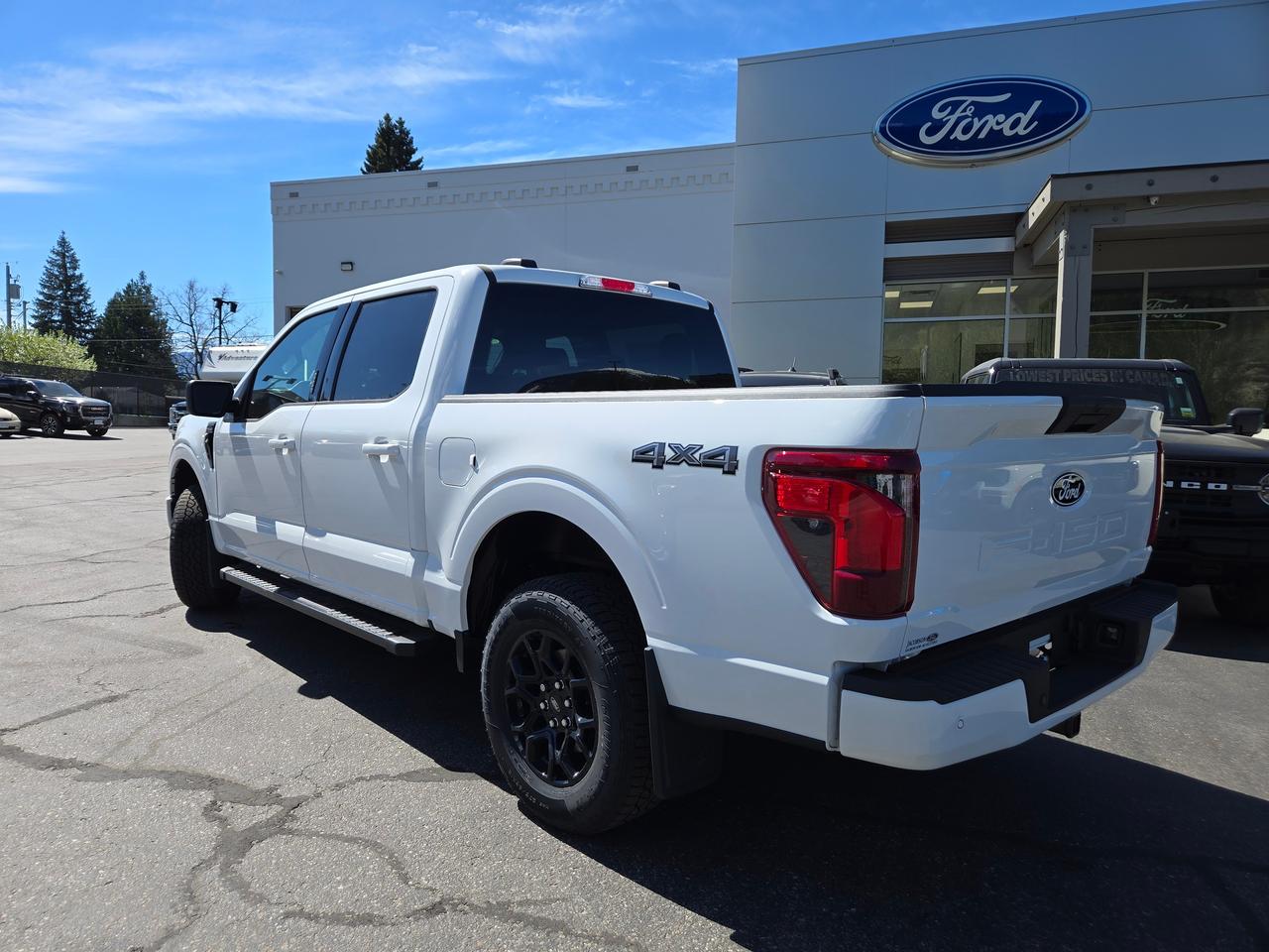 2026 Ford F-150 XLT Photo4