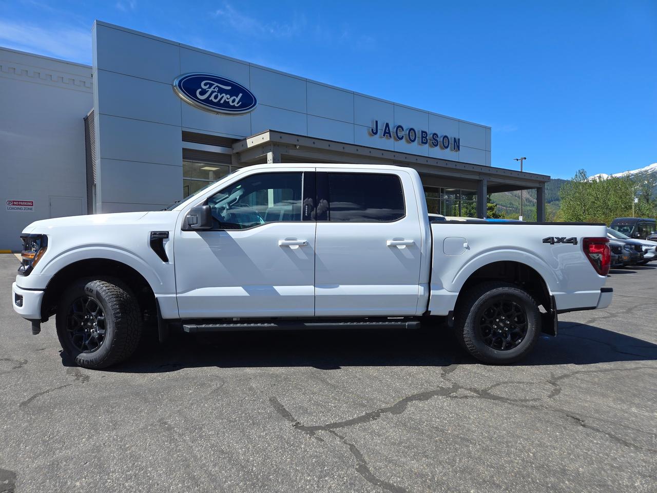 2026 Ford F-150 XLT Photo1