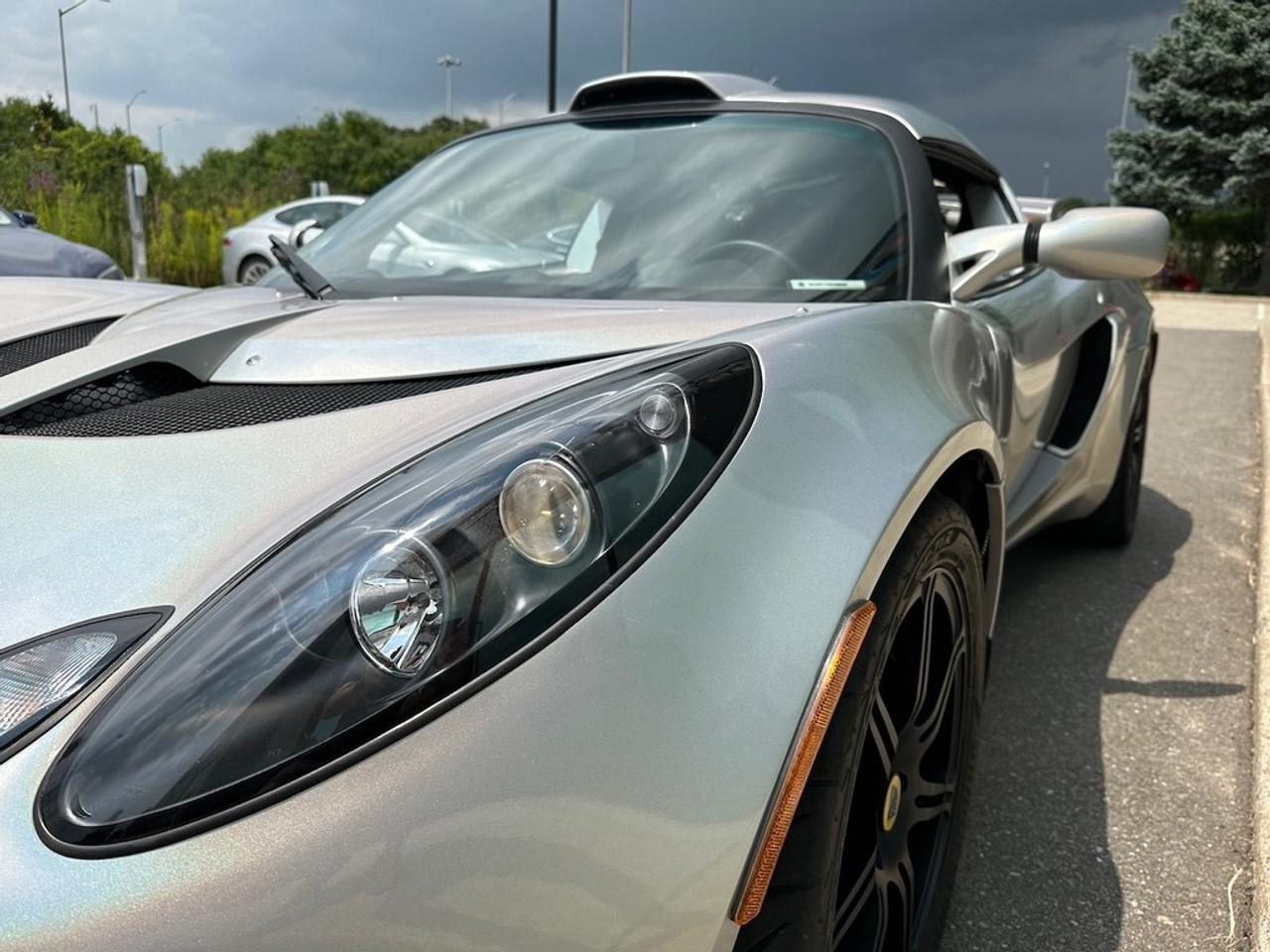2009 Lotus Exige S240   MOONSTONE SILVER! Clean! Super Low KMs! Photo