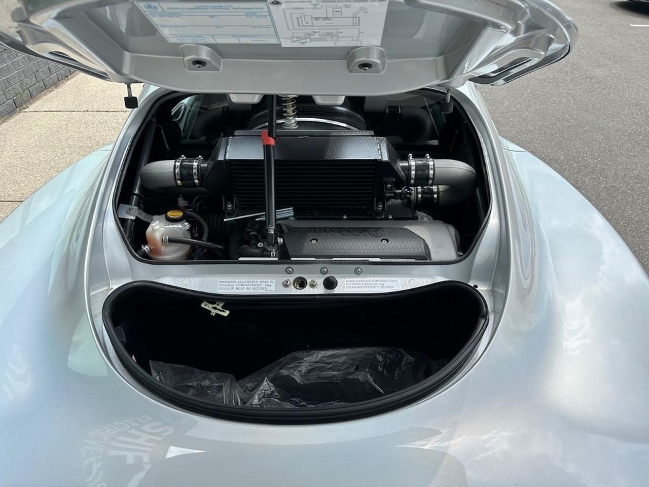 2009 Lotus Exige S240   MOONSTONE SILVER! Clean! Super Low KMs! Photo